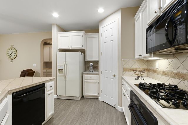 8312 Cabochon Way, Sacramento, CA 95829