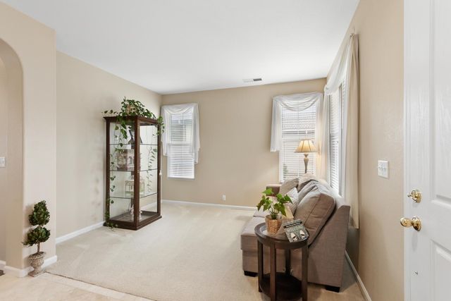 8312 Cabochon Way, Sacramento, CA 95829