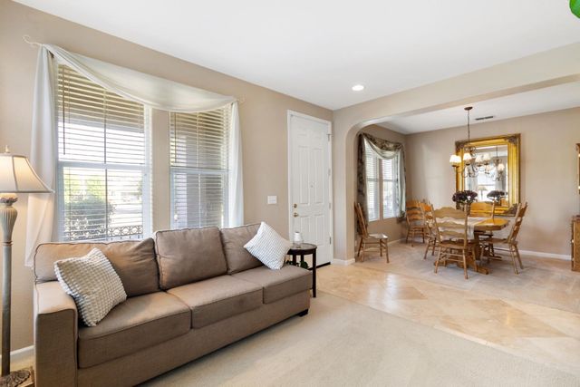 8312 Cabochon Way, Sacramento, CA 95829