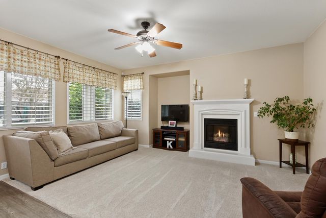 8312 Cabochon Way, Sacramento, CA 95829