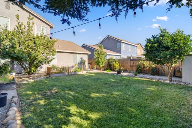 8312 Cabochon Way, Sacramento, CA 95829