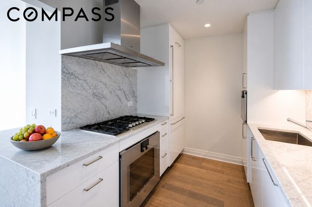 460 W 42nd Street 51HH, New York City, NY 10036