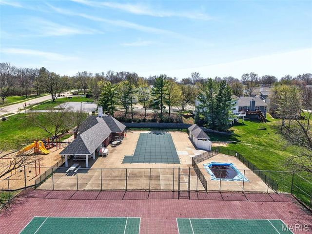 365 Hunters Spur, Grover, MO 63040