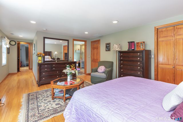 816 Woodruff Road, Orange, CT 06477