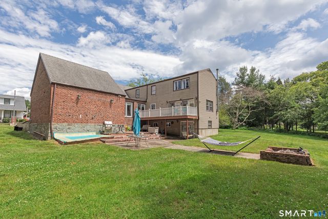 816 Woodruff Road, Orange, CT 06477