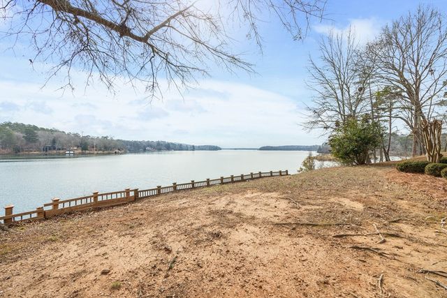 699 Lee Road 0384, Valley, AL 36854