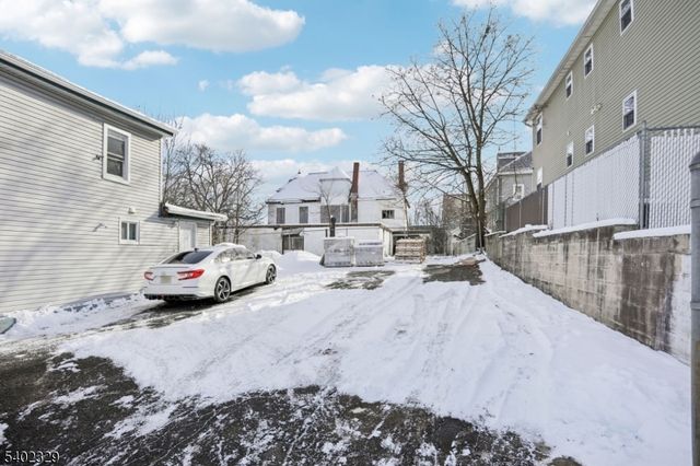 123 Belmont Ave, Paterson City, NJ 07522