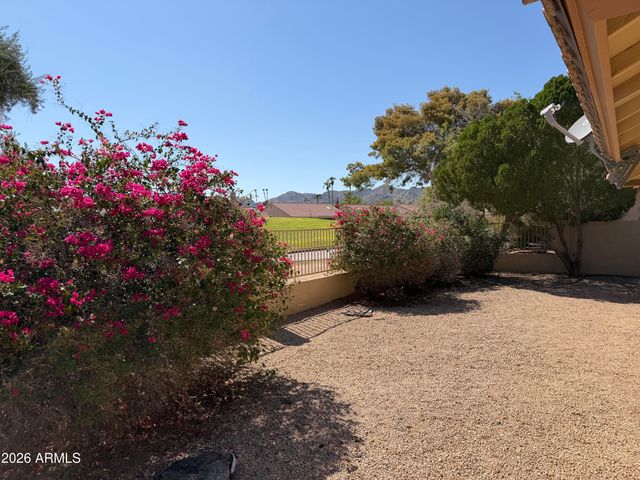 12282 S SHOSHONI Drive, Phoenix, AZ 85044