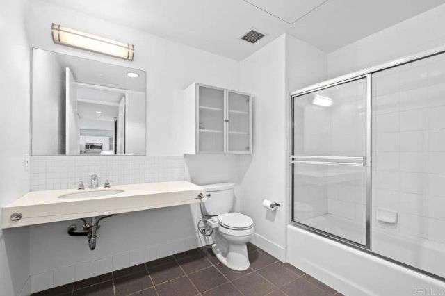 350 W Ash 905, San Diego, CA 92101