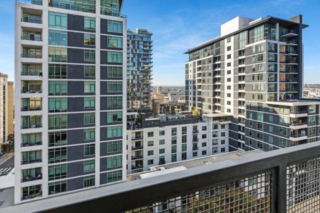 350 W Ash 905, San Diego, CA 92101