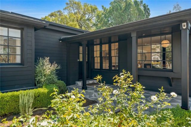 11110 Landale Street, North Hollywood, CA 91602