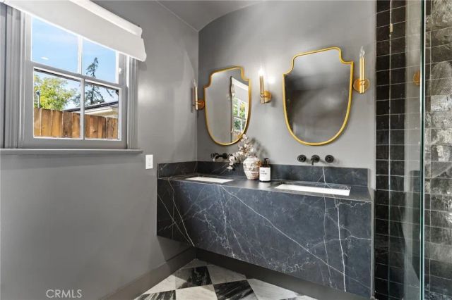 11110 Landale Street, North Hollywood, CA 91602