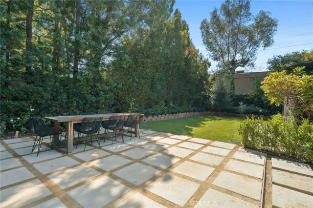 11110 Landale Street, North Hollywood, CA 91602