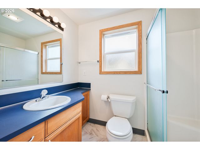 130 DEHNING Dr, Woodland, WA 98674