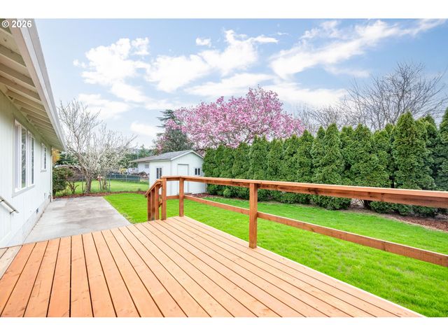 130 DEHNING Dr, Woodland, WA 98674