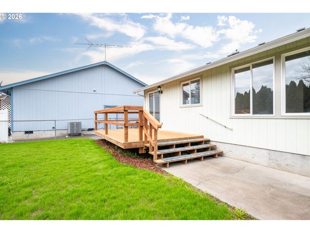 130 DEHNING Dr, Woodland, WA 98674