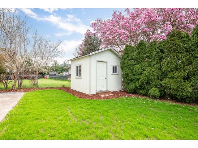 130 DEHNING Dr, Woodland, WA 98674
