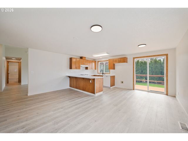 130 DEHNING Dr, Woodland, WA 98674