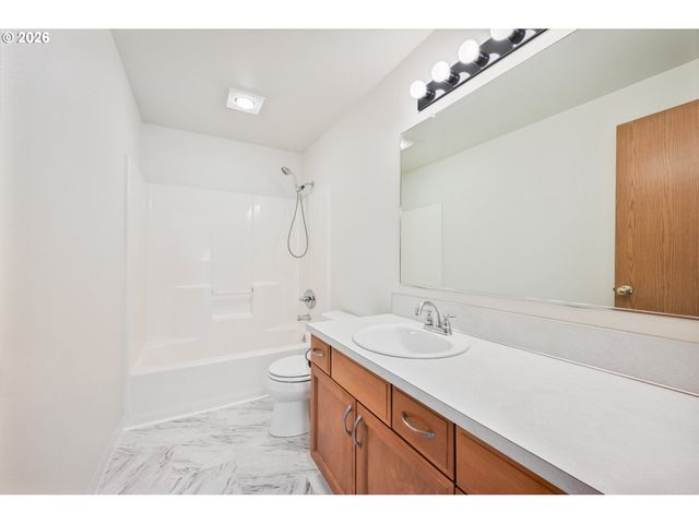 130 DEHNING Dr, Woodland, WA 98674