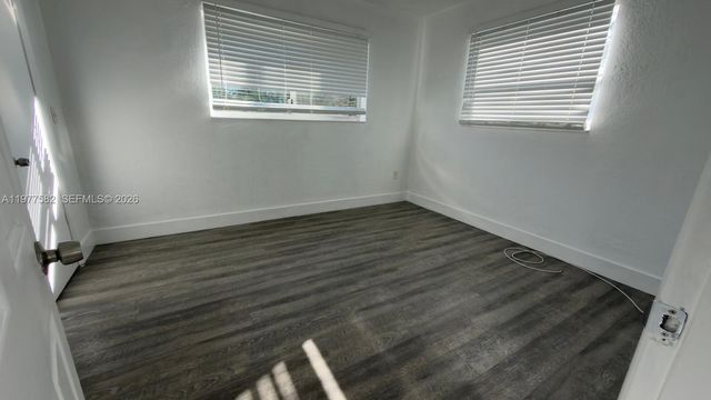 326 NW 97th St 326, Miami, FL 33150