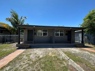 326 NW 97th St 326, Miami, FL 33150