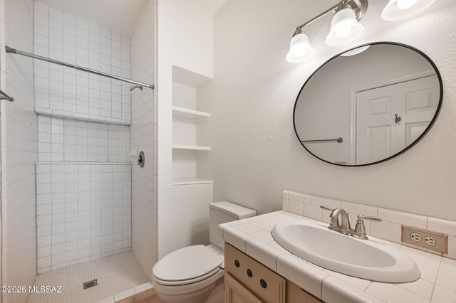 1201 Camino Diestro, Oro Valley, AZ 85704