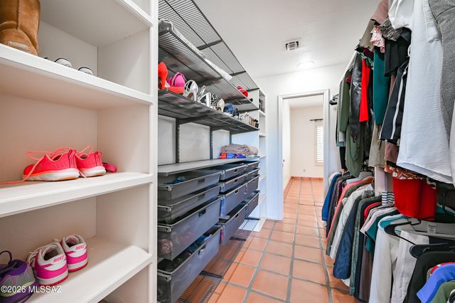 1201 Camino Diestro, Oro Valley, AZ 85704