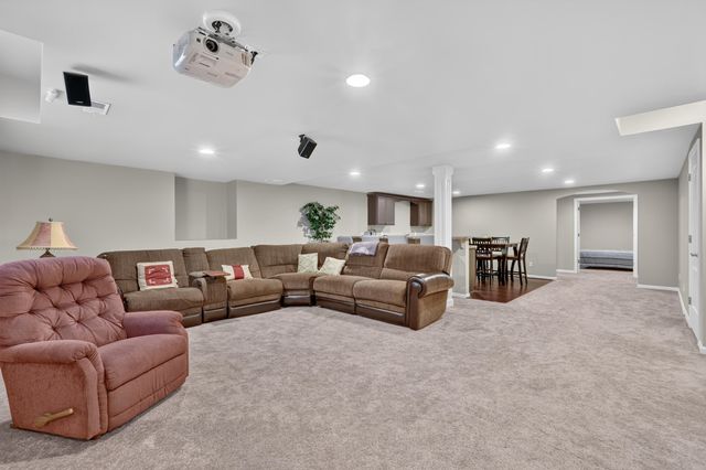 51103 Upland View Street, Canton Twp, MI 48188