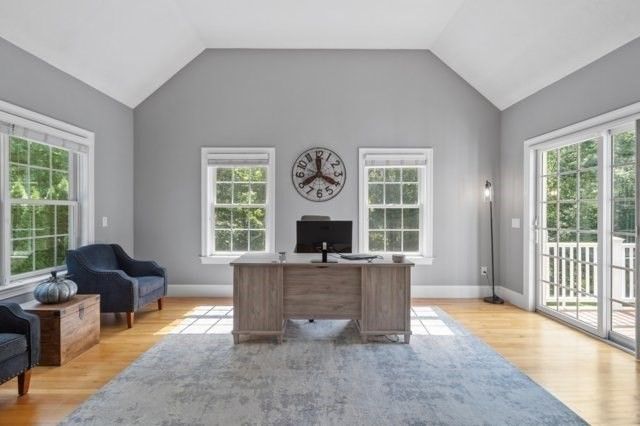 25 Stonebridge Rd, Groveland, MA 01834