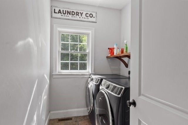 25 Stonebridge Rd, Groveland, MA 01834