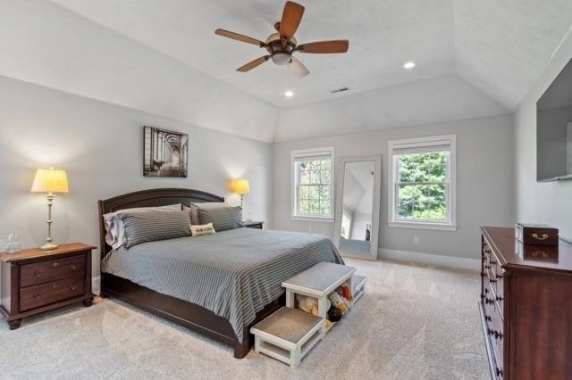 25 Stonebridge Rd, Groveland, MA 01834