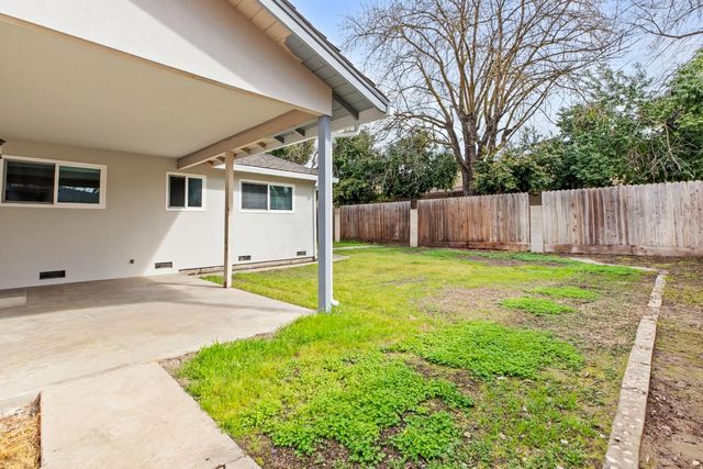 2608 Maxine Dr, Modesto, CA 95350