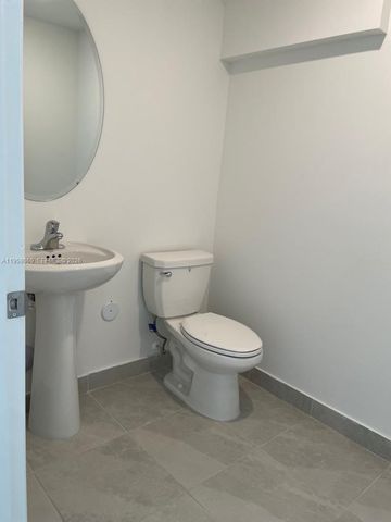 212 SW 159th Ter 0, Pembroke Pines, FL 33027