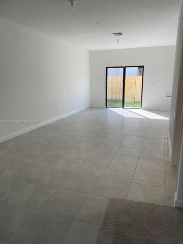 212 SW 159th Ter 0, Pembroke Pines, FL 33027