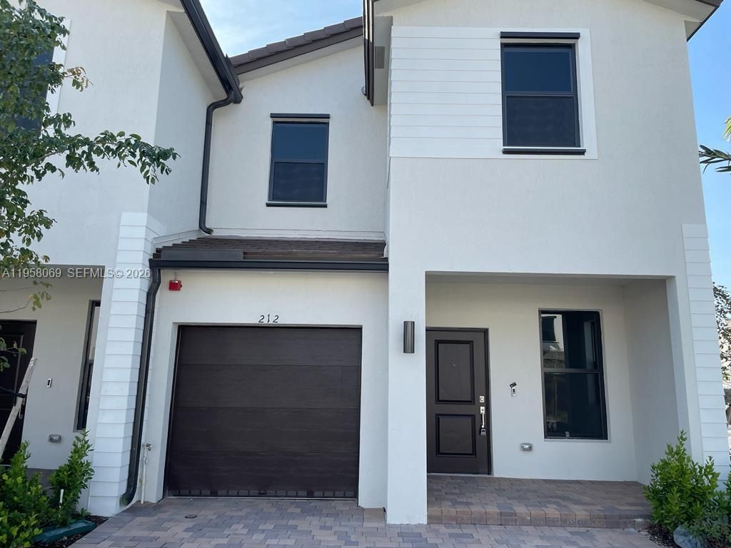 212 SW 159th Ter 0, Pembroke Pines, FL 33027