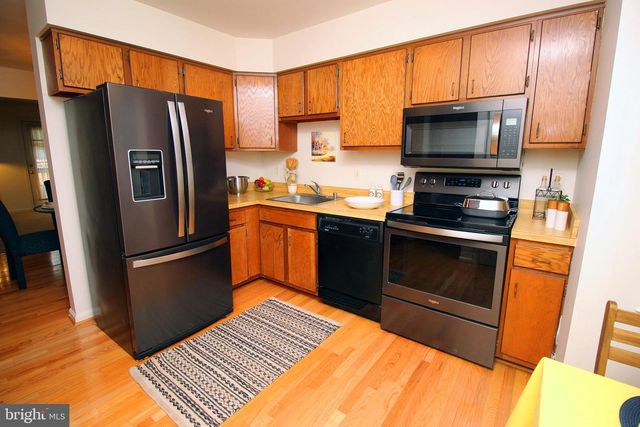 5932 SAINT MORITZ DR, Temple Hills, MD 20748