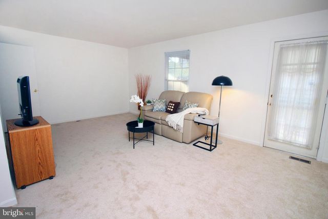 5932 SAINT MORITZ DR, Temple Hills, MD 20748