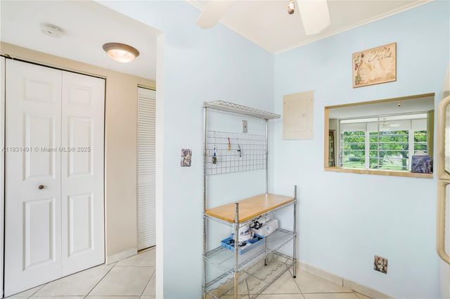 9261 Sunrise Lakes Blvd 203, Sunrise, FL 33322