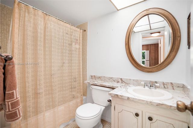 9261 Sunrise Lakes Blvd 203, Sunrise, FL 33322