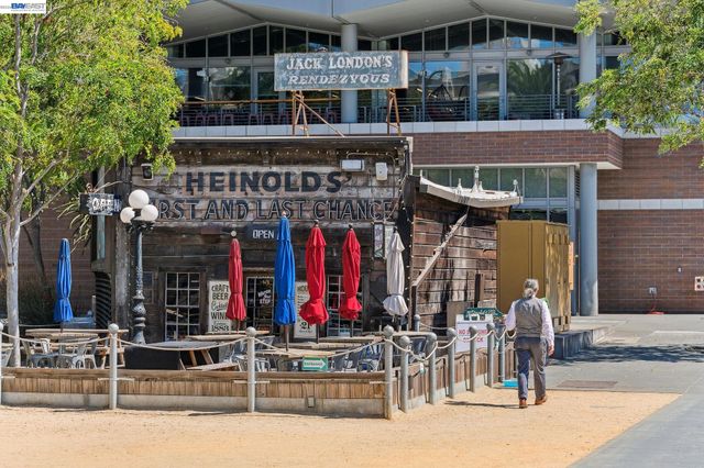 222 Broadway 712, Oakland, CA 94607