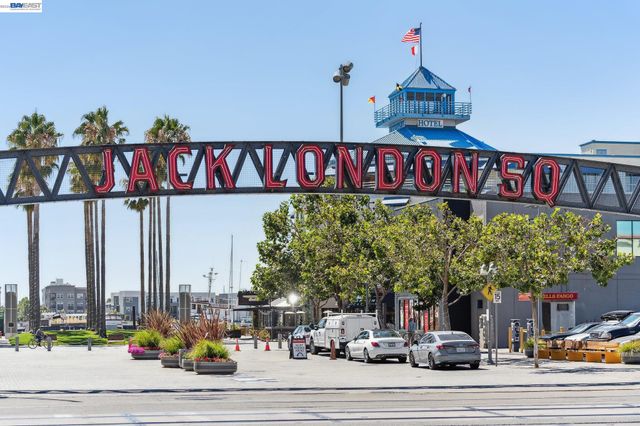 222 Broadway 712, Oakland, CA 94607