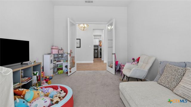 613 Meade Street, New Braunfels, TX 78132