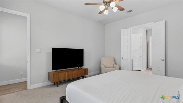 613 Meade Street, New Braunfels, TX 78132