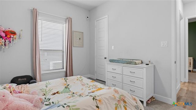 613 Meade Street, New Braunfels, TX 78132