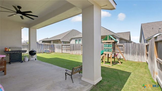 613 Meade Street, New Braunfels, TX 78132
