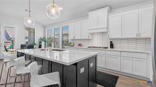 613 Meade Street, New Braunfels, TX 78132