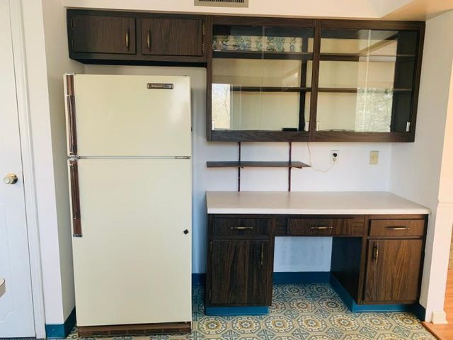 1990 Alexandria Pike, Highland Heights, KY 41076