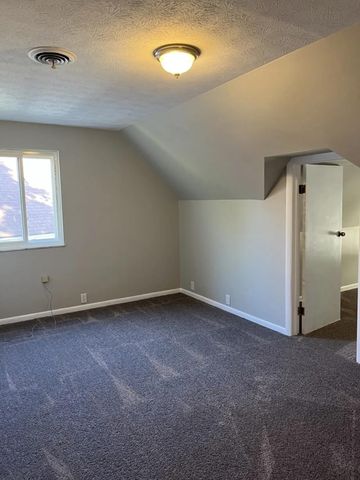 1990 Alexandria Pike, Highland Heights, KY 41076