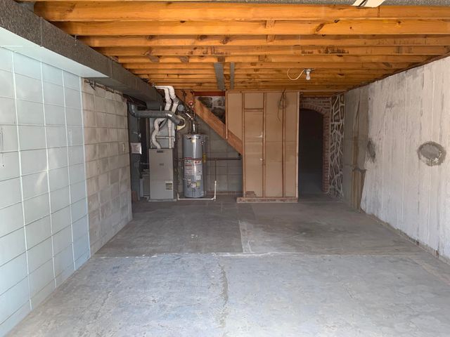 1990 Alexandria Pike, Highland Heights, KY 41076