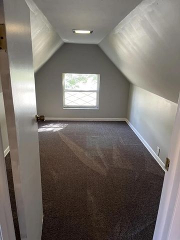 1990 Alexandria Pike, Highland Heights, KY 41076